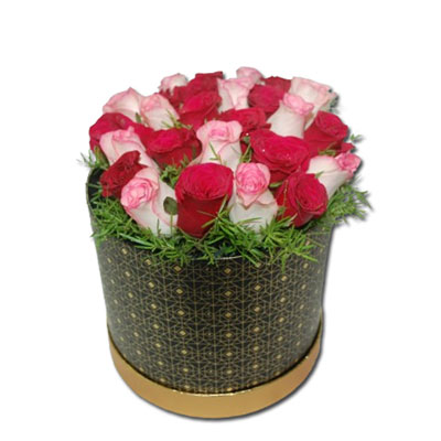 "Flower box with 50 Red and Pink Roses - code NB20 - Click here to View more details about this Product